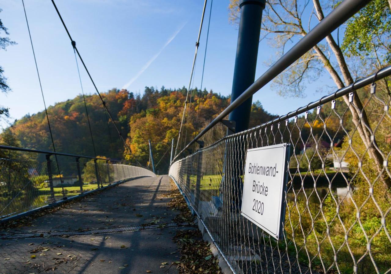 Hotel&Ferienwohnungen Bohlenblick Saalfeld Saale Exterior foto
