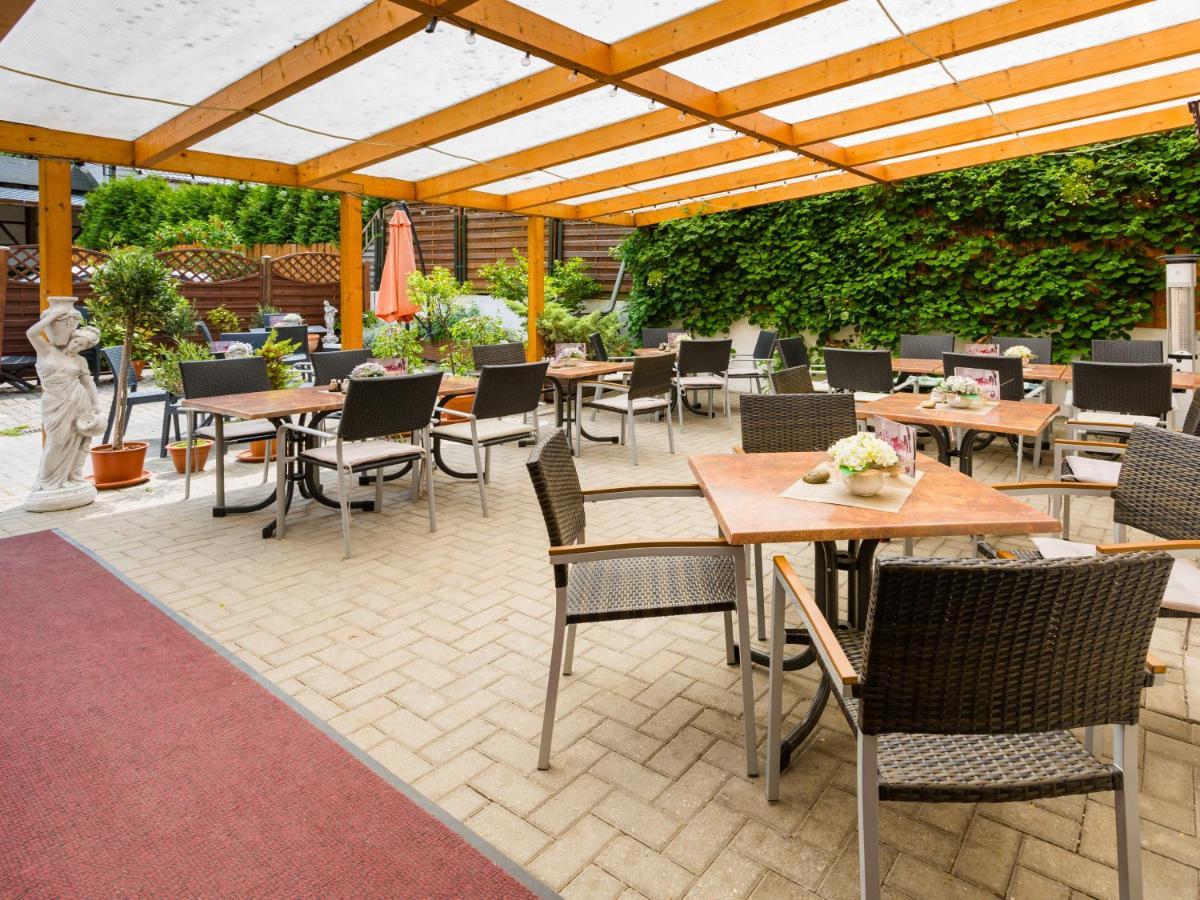Hotel&Ferienwohnungen Bohlenblick Saalfeld Saale Exterior foto