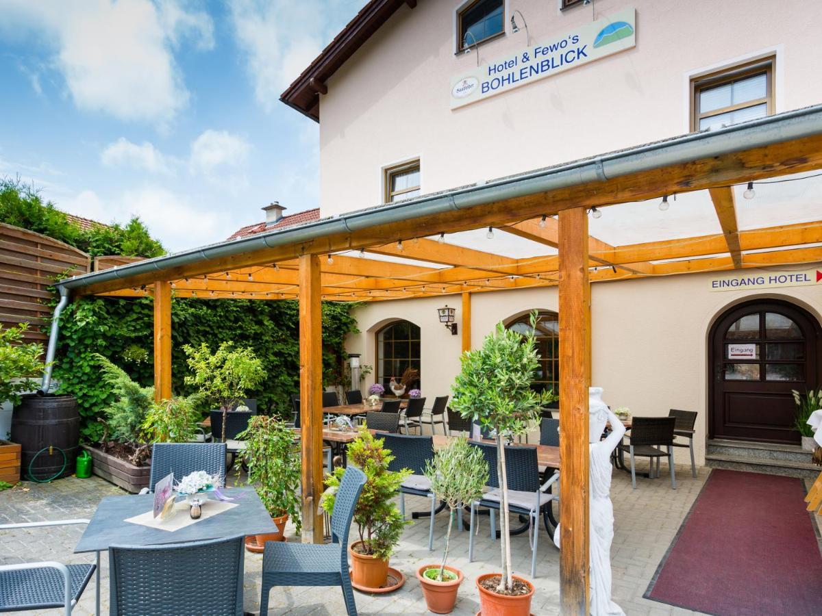 Hotel&Ferienwohnungen Bohlenblick Saalfeld Saale Exterior foto